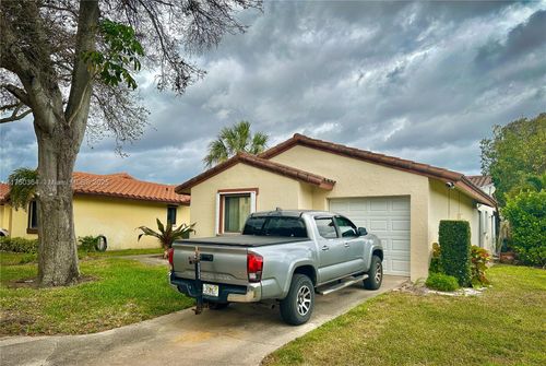 2815 Blue Spruce Ct, Lake Worth, FL, 33462 | Card Image