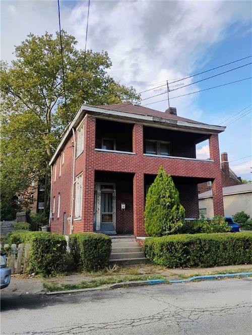 405 Center St, E Pittsburgh, PA, 15112-1012 | Card Image