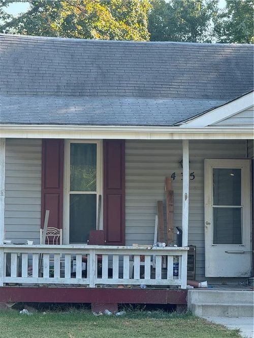 435 Ford St, Liberty, MO, 64068-2511 | Card Image