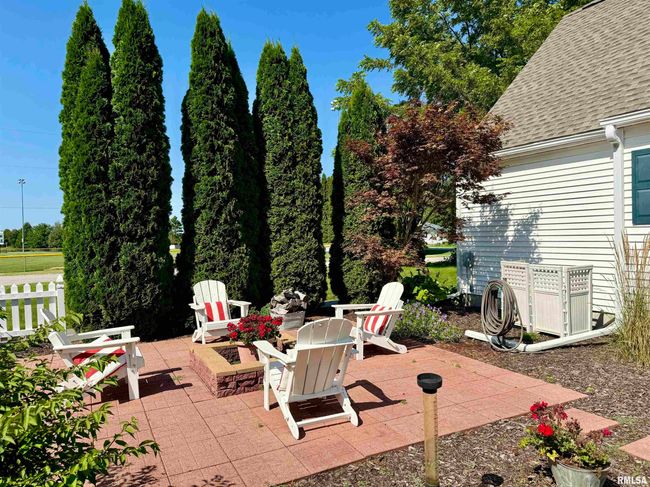 809 Nw 3 Rd Ave, House other with 3 bedrooms, 2 bathrooms and null parking in Aledo IL | Image 4