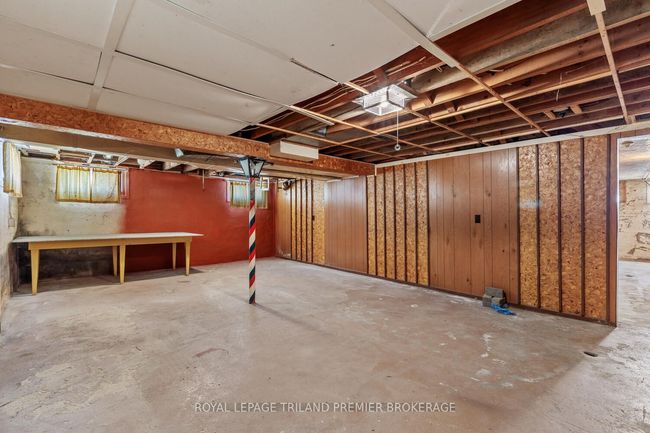 344 Vancouver St, House other with 3 bedrooms, 2 bathrooms and 6 parking in London ON | Image 30