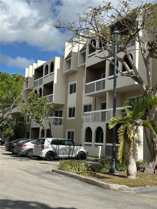 apt-409-7740 Camino Real, Miami, FL, 33143-7176 | Card Image