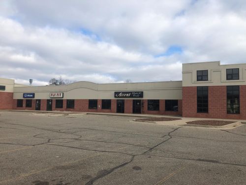 1-5015 E Michigan Ave, Kalamazoo, MI, 49048-2400 | Card Image