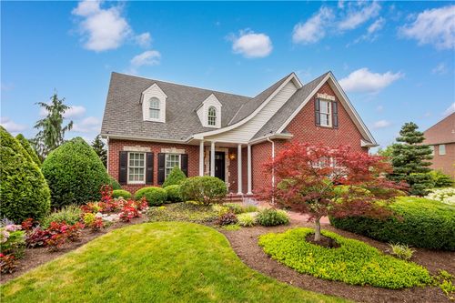 1005 Skyline Dr, Canonsburg, PA, 15317-8593 | Card Image