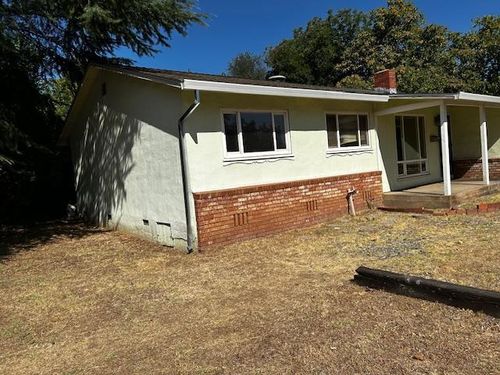 2976 West Way, Redding, CA, 96002-1646 | Card Image