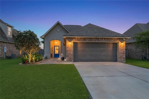 70017 Hirson Ct, Madisonville, LA, 70447-3243 | Card Image