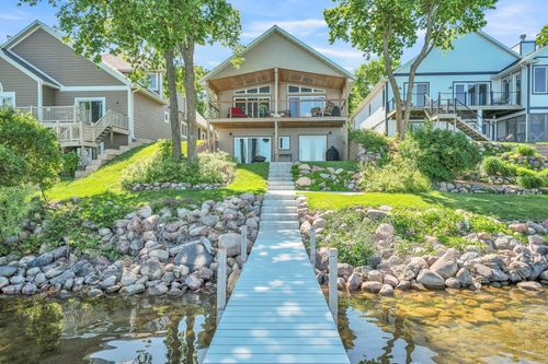 11690 240th Ave, Spirit Lake, IA, 51360-7064 | Card Image