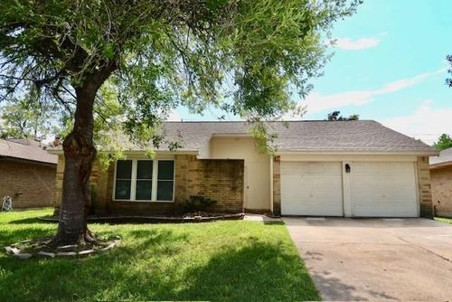 17122 Coachmaker Dr, Friendswood, TX, 77546-2602 | Card Image