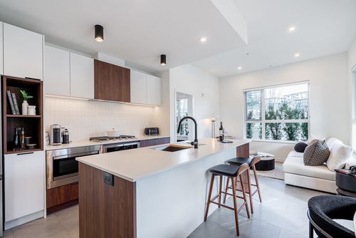110-623 Kemsley Ave, Coquitlam, BC, V3J0L8 | Card Image