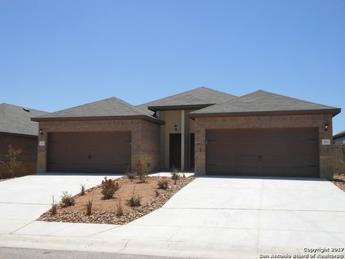 131 Joanne Cv, New Braunfels, TX, 78130-5071 | Card Image