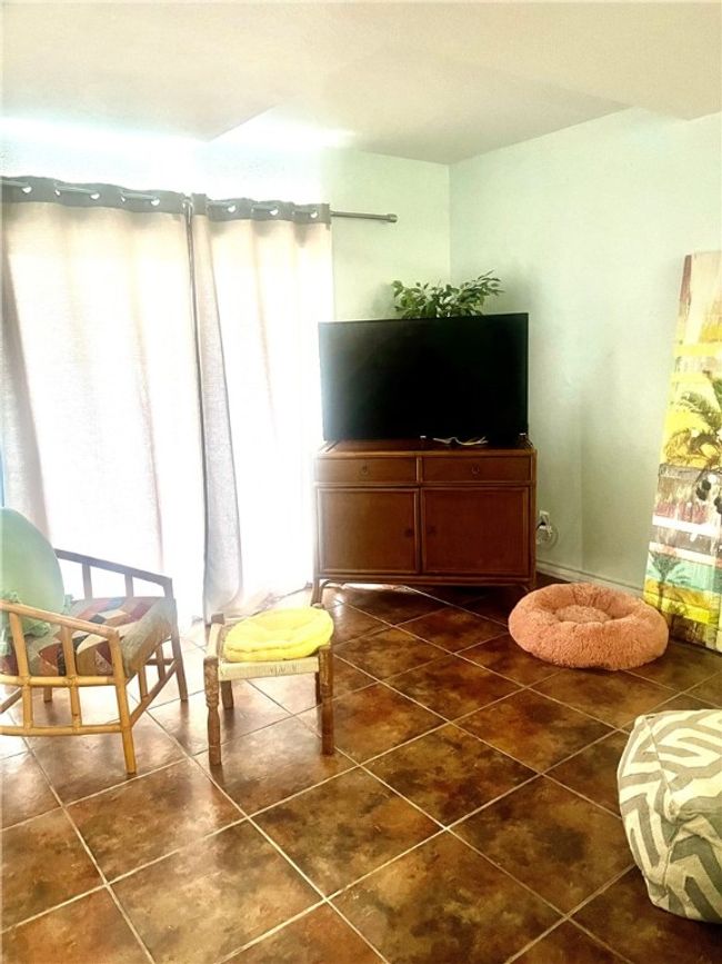 APT-404 - 4141 Whiteley Dr, Townhouse with 1 bedrooms, 2 bathrooms and 1 parking in Corpus Christi TX | Image 4