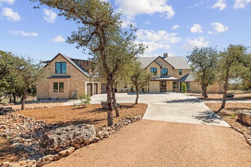 3570 Old Mason Rd, Fredericksburg, TX, 78624 | Card Image