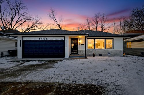15554 S Park Ave, South Holland, IL, 60473-1303 | Card Image