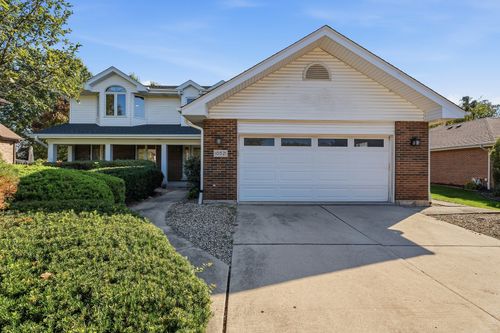 10521 Grandview Dr, Palos Park, IL, 60464-1589 | Card Image