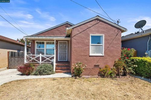 940 29th St, Richmond, CA, 94804-1304 | Card Image