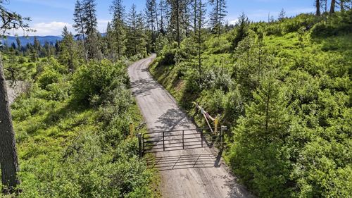 15727 N Koth Rd, Newman Lake, WA, 99025-5108 | Card Image