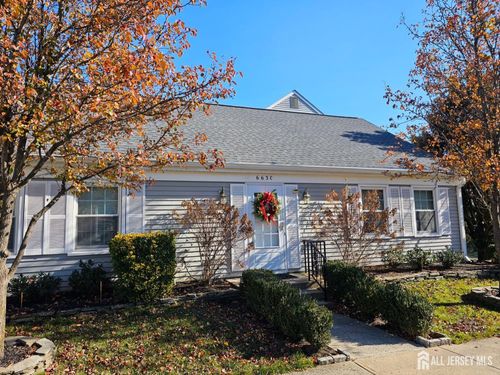 c-663 Yorktown Ln, Monroe, NJ, 08831-2010 | Card Image