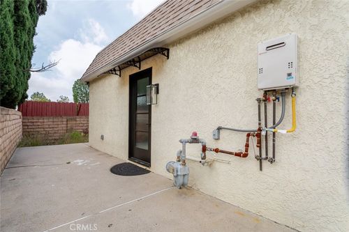 20473 Shamrock Pl, Chatsworth, CA, 91311-1746 | Card Image