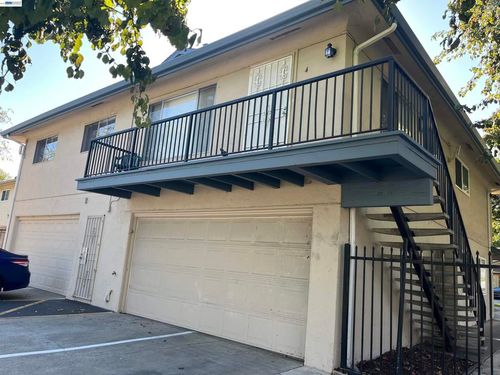 4-2101 Lemontree Way, Antioch, CA, 94509-3242 | Card Image