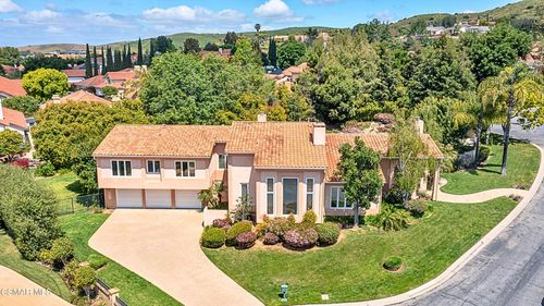 1687 Castlebridge Ct, Westlake Village, CA, 91362-4729 | Card Image