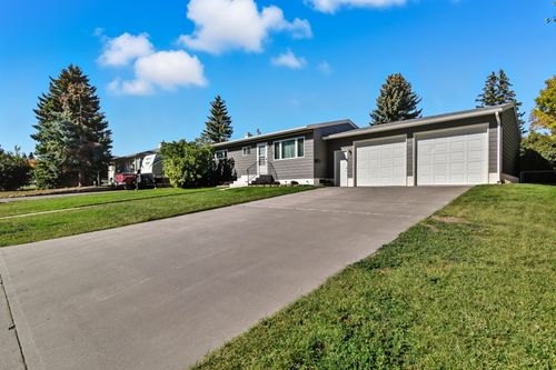 313 22nd Ave Nw, Great Falls, MT, 59404-1468 | Card Image