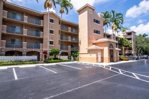 208-12547 Imperial Isle Dr, Boynton Beach, FL, 33437-7231 | Card Image