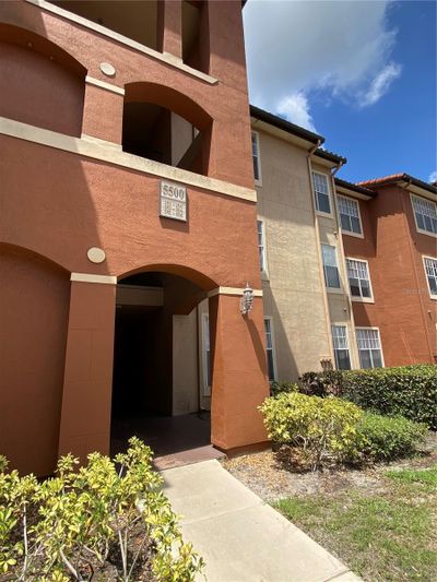 304 - 5500 Metrowest Boulevard, Condo with 1 bedrooms, 1 bathrooms and null parking in Orlando FL | Image 1