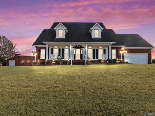 118 Asheville Dr, Huntsville, AL, 35811-8512 | Card Image