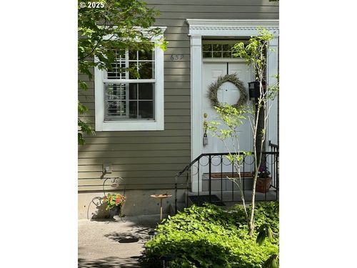 639 1st St, Lake Oswego, OR, 97034-2337 | Card Image