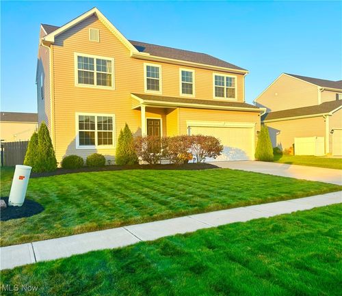 37272 Sandy Ridge Dr, North Ridgeville, OH, 44039-5844 | Card Image