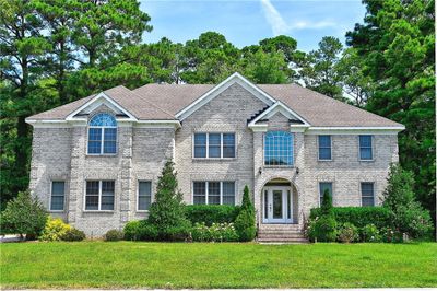 2212 Rose Hall Drive, House other with 6 bedrooms, 4 bathrooms and null parking in Virginia Beach VA | Image 1