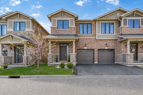 35 Pelican Lane, Hamilton, ON, L8K0A4 | Card Image