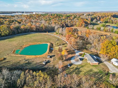 380 Warden Ln, Russellville, KY, 42276-9391 | Card Image