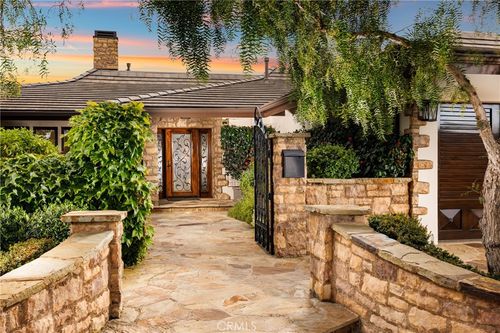 1201 Sand Ky, Corona del Mar, CA, 92625-1621 | Card Image