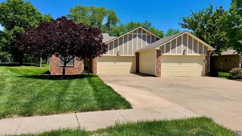 5626 Sw Barrington North Ct, Topeka, KS, 66614-2448 | Card Image
