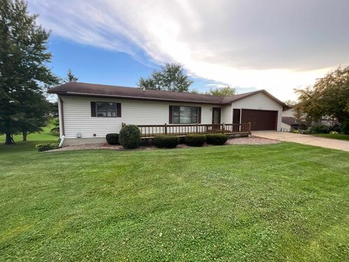 110 Lilac Ave, West Union, IA, 52175-1036 | Card Image