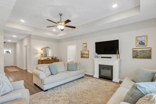 329 Mimosa Dr, Decherd, TN, 37324-2407 | Card Image