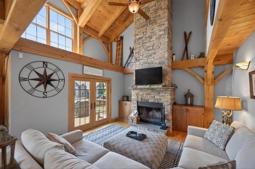 3a-3A Tenon Ln, West Dover, VT, 05356 | Card Image