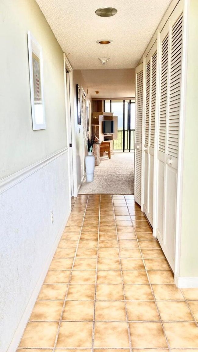 APT-504 - 5059 N Highway A1a, Condo with 2 bedrooms, 2 bathrooms and null parking in Hutchinson Island FL | Image 11