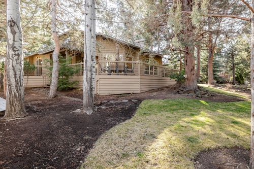 3123 Nw Clubhouse Dr, Bend, OR, 97703-7544 | Card Image