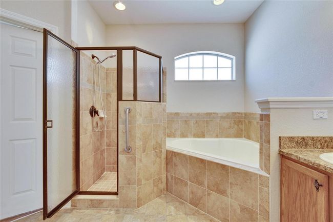 6432 Twin Bridges Dr, House other with 4 bedrooms, 2 bathrooms and null parking in ZEPHYRHILLS FL | Image 18