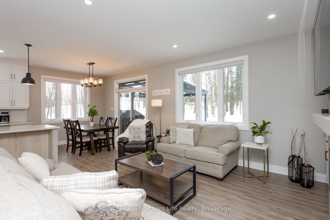 109 Greenwood Dr, House other with 3 bedrooms, 2 bathrooms and 8 parking in Bonfield ON | Image 24
