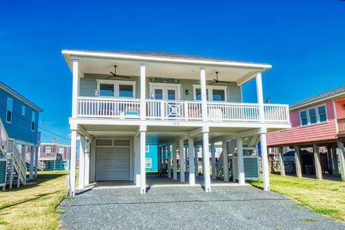 326 Sand Dune Ct, Surfside Beach, TX, 77541-8961 | Card Image