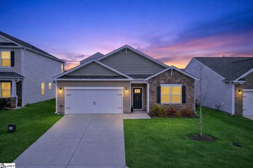 462 Fenwick Dr, woodruff, SC, 29388-8051 | Card Image