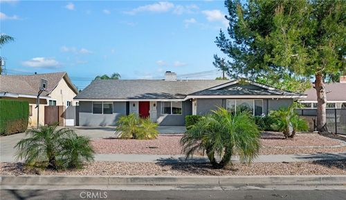 16615 Calahan St, North Hills, CA, 91343-3028 | Card Image