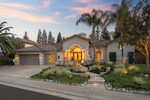 1534 Heredia Dr, Roseville, CA, 95747-5847 | Card Image