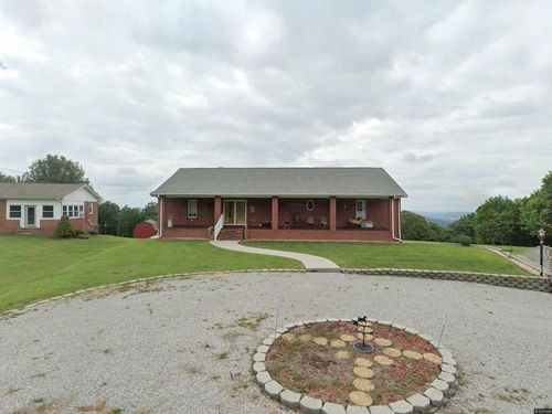 365 Grandview Dr, Sparta, TN, 38583-2939 | Card Image