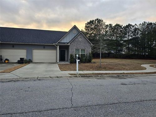 2153 Red Oak Cir, Union City, GA, 30291-5500 | Card Image