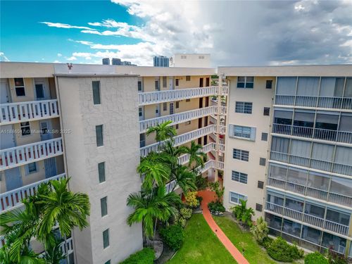 apt-d607-2980 Point East Dr, Aventura, FL, 33160-2693 | Card Image