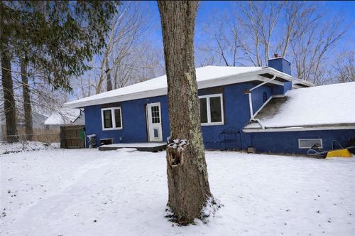 3160 William Flynn Hwy, Slippery Rock, PA, 16057-3636 | Card Image